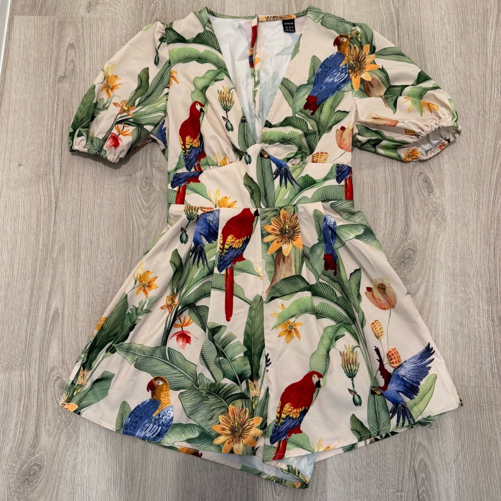Women’s tropical print romper size xs